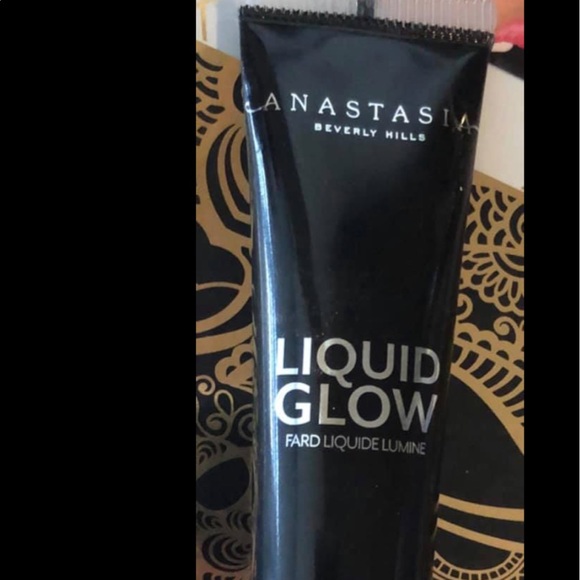 Highend Highlighter bundle- all brand new! - Picture 4 of 5